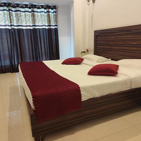 Central Hotel Khajuraho Exterior photo
